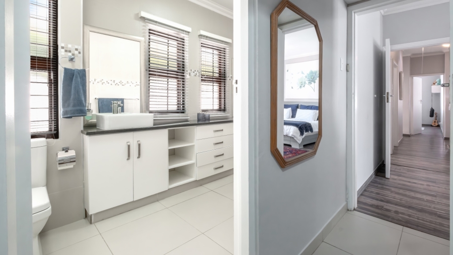 4 Bedroom Property for Sale in Heatherlands Western Cape